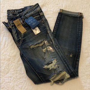 American Eagle NWT Jegging Crop Distressed Jeans